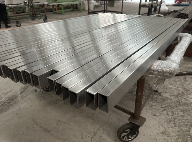 津南新能源汽车用不锈钢方管 现货